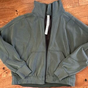 Lululemon sweater